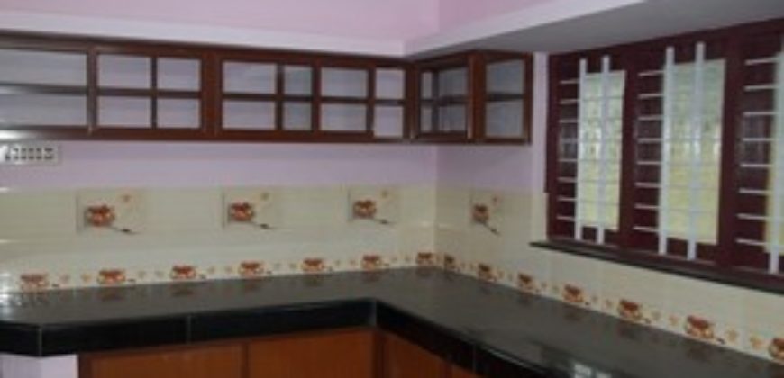 9000 RS 3 BEDROOM INDEPENDENT HOUSE KANIYAPURAM FOR FAMILY 9188764468