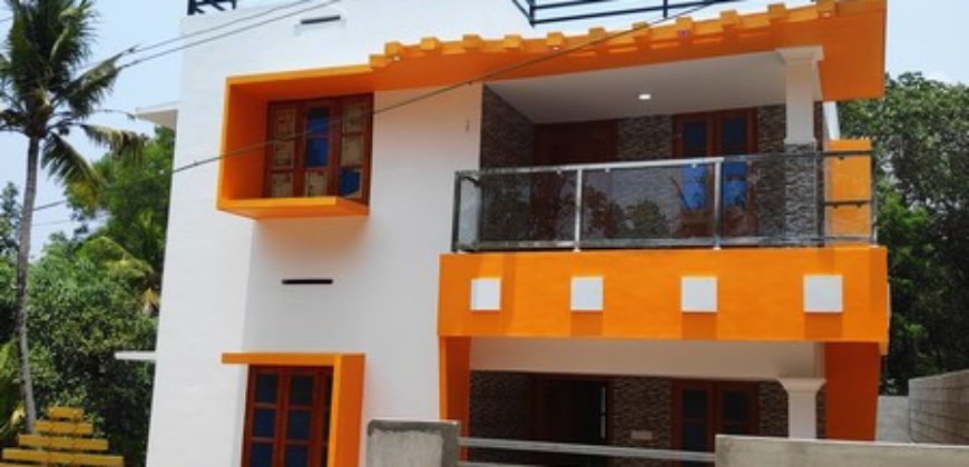 60 lakh 3 bedroom new house 1600 sq feet 4.5 cent bus stop 100 meter near kinfra park 9995061065