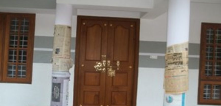 12000 rs 3 bedroom independent house near sreekariyam pongummoode 9188764468