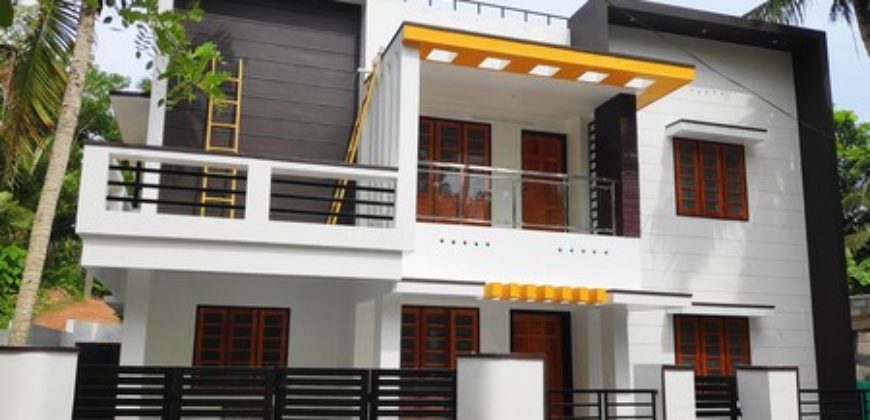 52 lakh 3 bedroom new house near kinfra park 1600 sq feet 4.3 cent park 5 km 9995061065