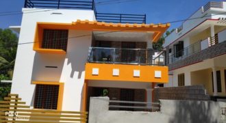 60 lakh 3 bedroom new house 1600 sq feet 4.5 cent bus stop 100 meter near kinfra park 9995061065