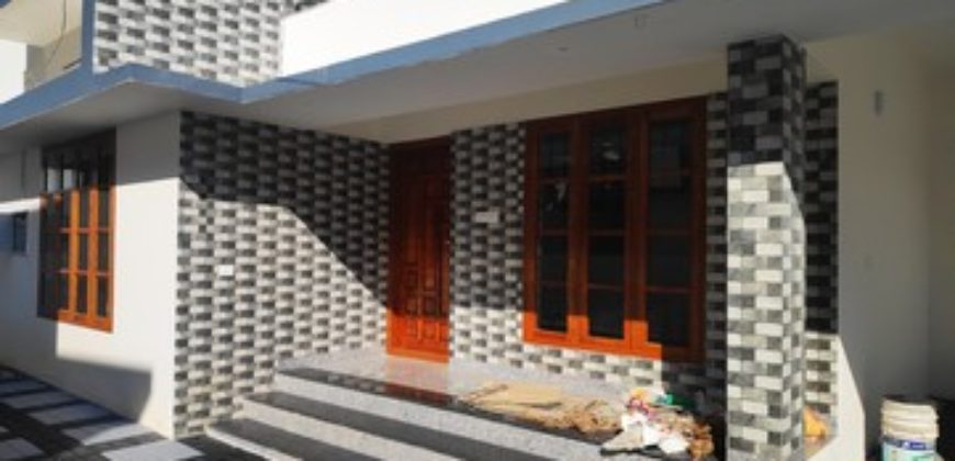 85 lakh 4 bedroom new house 2200 sq feet 5.8 cent bus stop 100 meter park 4 km 9995061065