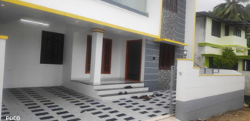 77 lakh 3 bedroom new villa kazhakuttom junction 1 km from park 6282419384