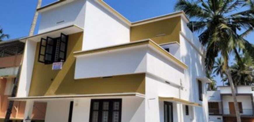 52 lakh 3 bedroom new house 4 km from park 1300 sq feet road side 6282419384