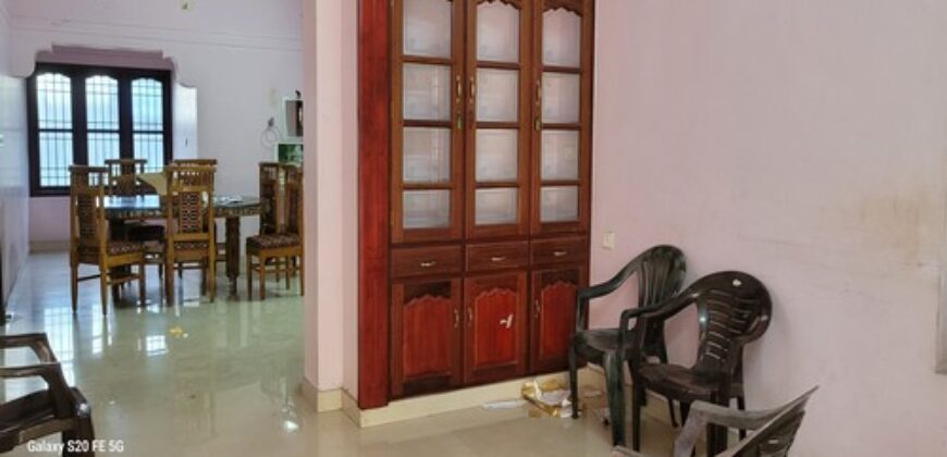 13000 rs 3 bedroom independent house semi furnished bus stop 300 meter 5 km from park 9188764468