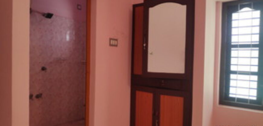 7000 RS 2 BEDROOM FIRST FLOOR ROAD SIDE PARK NORTH SIDE 5 KM 9188764468