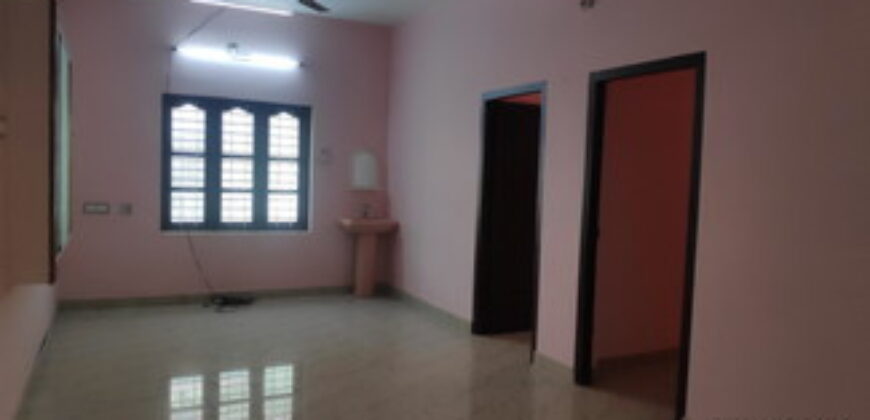 7000 RS 2 BEDROOM FIRST FLOOR ROAD SIDE PARK NORTH SIDE 5 KM 9188764468