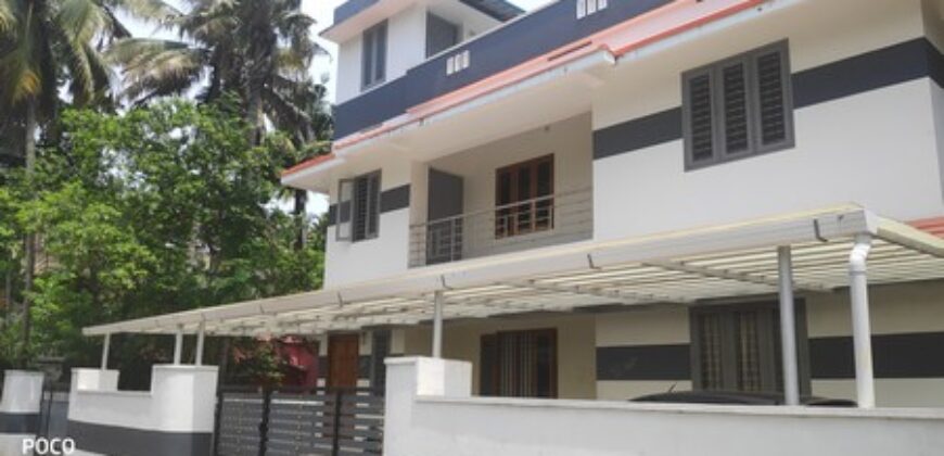 4000 rs one bath attached room with kitchen road side kaniyapuram ph 9188764468