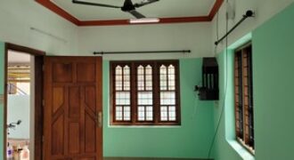 11000 rs 2 bedroom independent house veturoad 4 km from park 9188764468