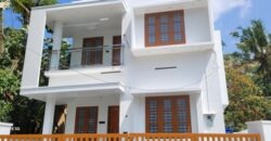 60 lakh 3 bedroom new house 1700 sq feet 4,5 cent 1 km from kinfra park chanthavila 6282419384