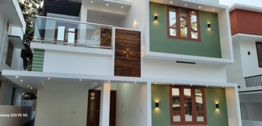 15000 rs 2 bedroom ground floor one room room a/c chanthavila road side 9188764468