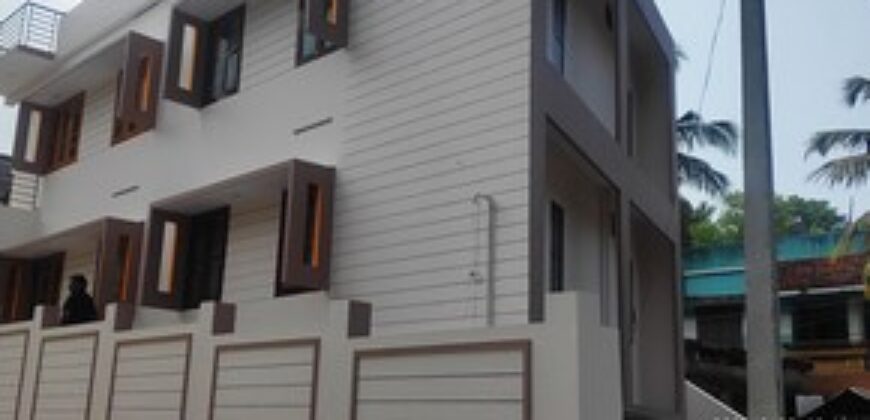 15000 rs 4 bedroom house for rent near greenfild stadium 3 km from technopark for family 9188764468