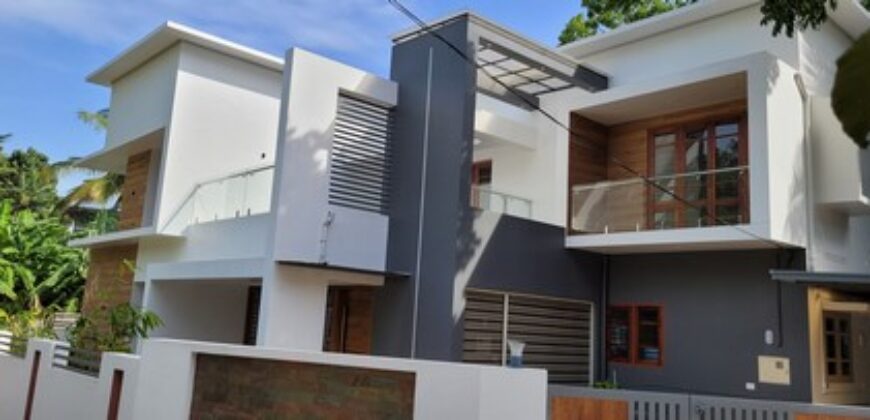 15000 rs 2 bedroom brand new first floor semi furnished manvila 2 km from infosys and ust 9188764468