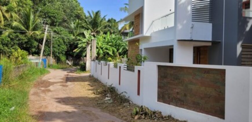 15000 rs 2 bedroom brand new first floor semi furnished manvila 2 km from infosys and ust 9188764468