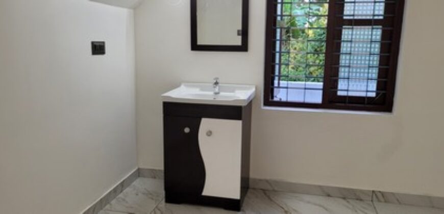 52 lakh 3 bedroom brand new house 5 km from park mangatukonam 1450 sq feet 4,2 cent 6282419384