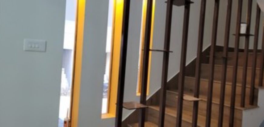 65 lakh 4 bedroom brand new house 3 km from technopark back gate location kariyavattom 6282419384