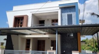 16000 rs 3 bedroom brand new first floor hall and kitchen 12 villa project 1 km from kinfra park chanthavila 9188764468
