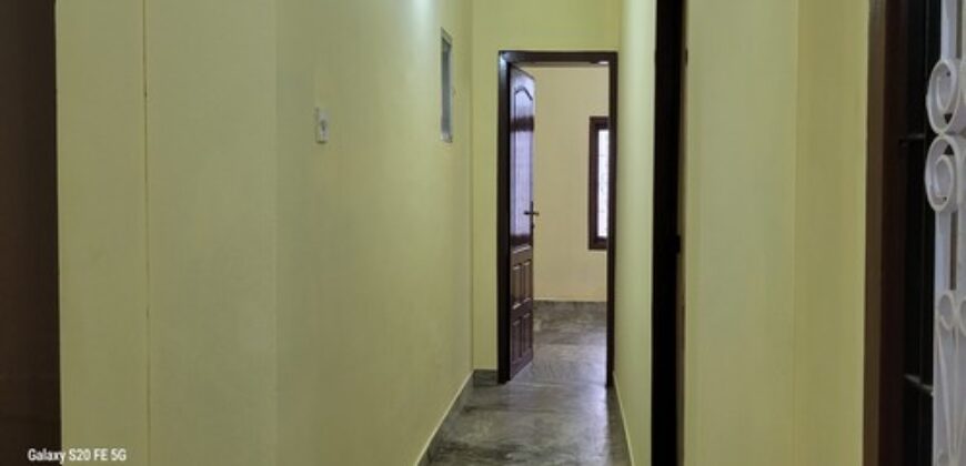 8000 rs 2 bedroom first floor hall and kitchen road side near pangapara 3 km from technopark 9188764468