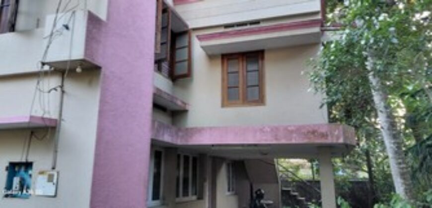 15000 rs 2 bedroom first floor semi furnished house kazhakuttom 2 km from technopark 9188764468